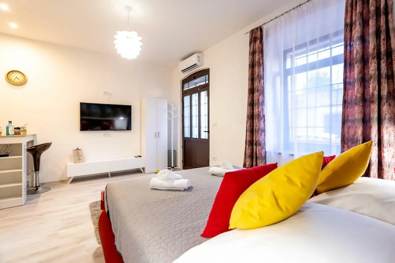 Marin Center Apartments Pula