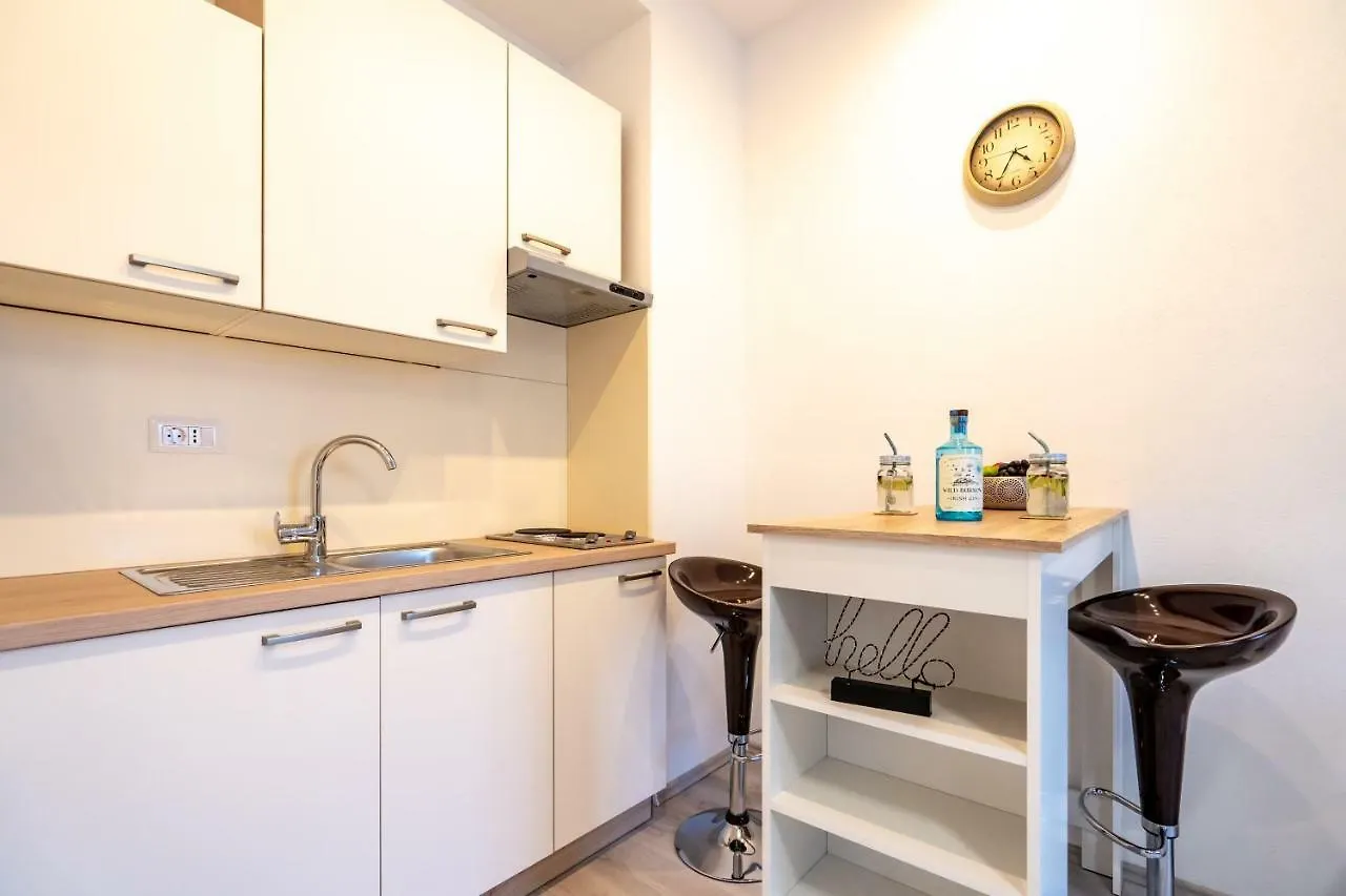 Marin Center Apartments Pula Croatia