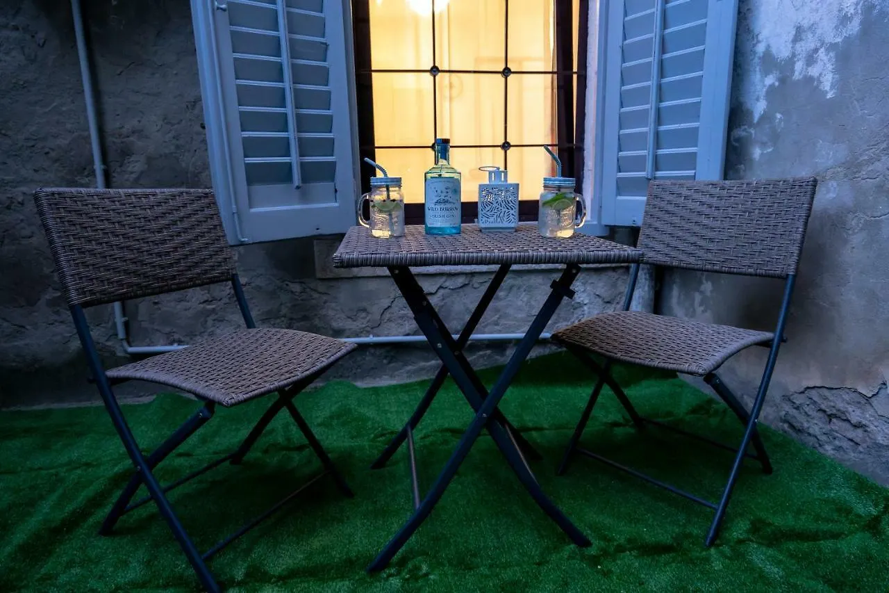 Marin Center Apartments Pula