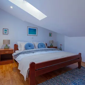 Amu Apartment